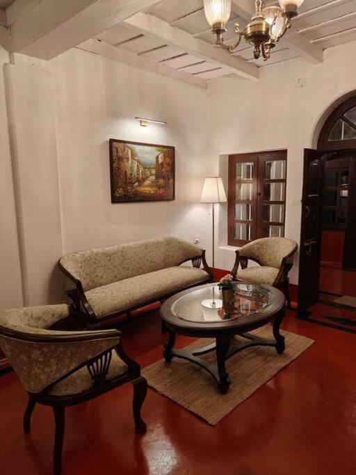 A Quaint Cottage With Rajah'S Seat View. Madikeri Eksteriør bilde