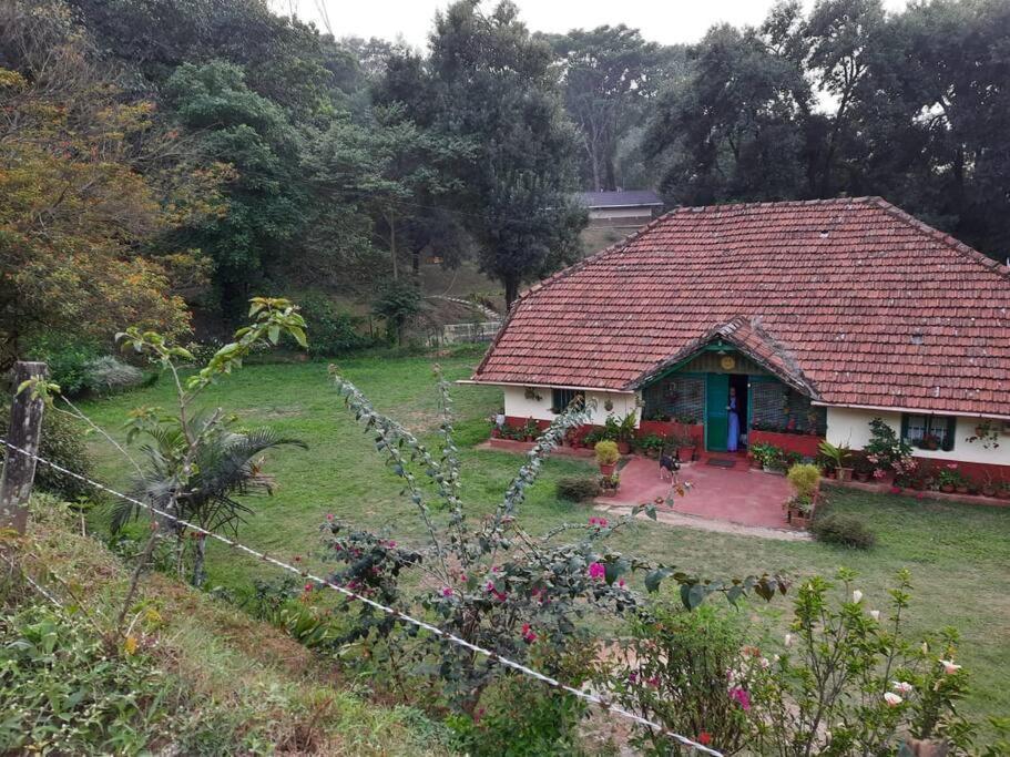 A Quaint Cottage With Rajah'S Seat View. Madikeri Eksteriør bilde